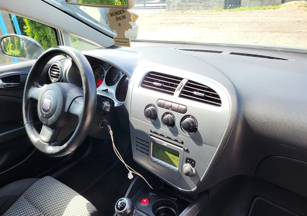 Seat Leon cena 16800 przebieg: 199000, rok produkcji 2008 z Góra małe 277